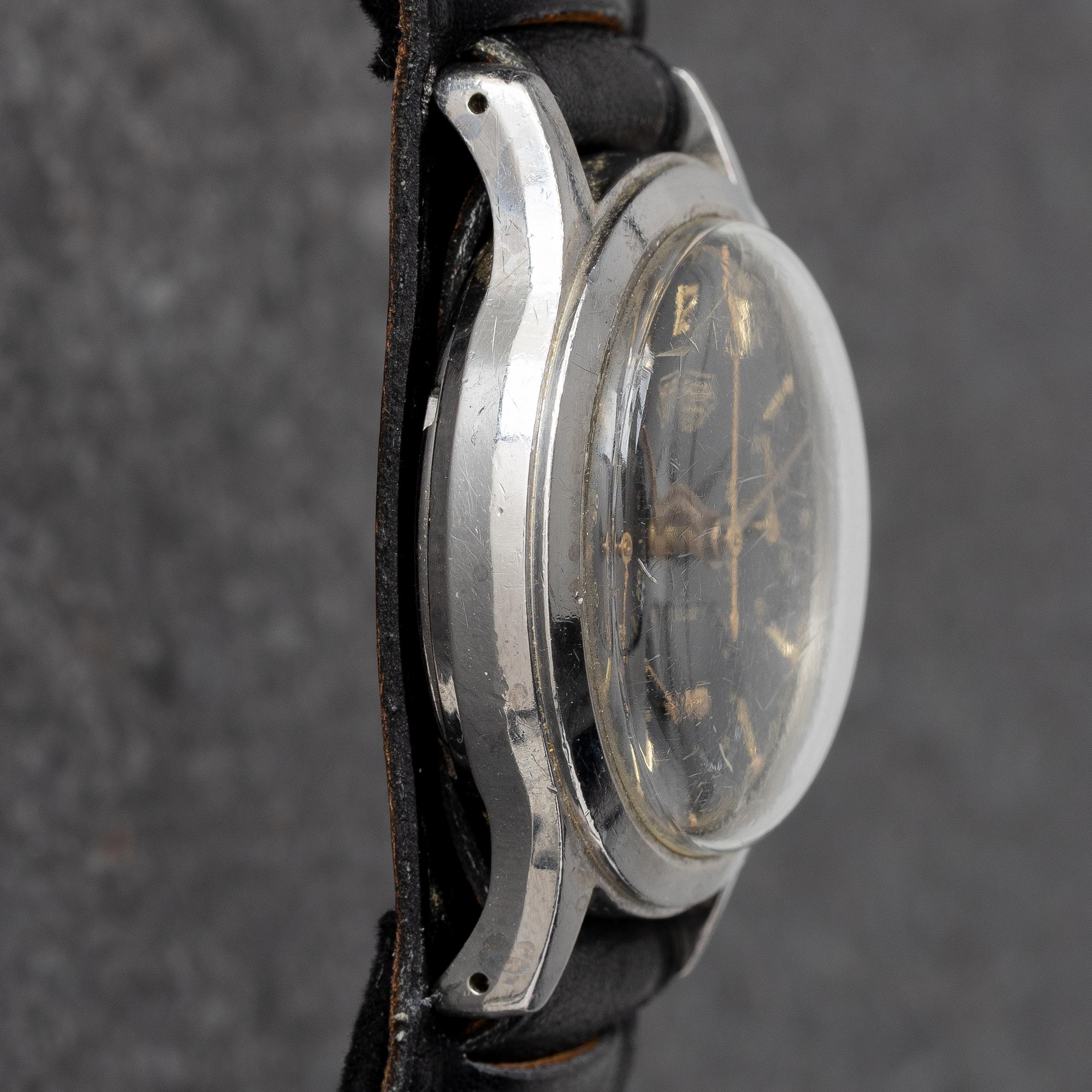 Heuer, "Pre-Carrera", "Gilt dial", chronograph, ca 1960.