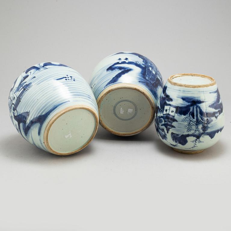 Three blue and white jars, Qing dynasty, 19th century.