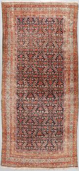 A Farahan rug, semi-antique/antique, 390 x 197 cm.