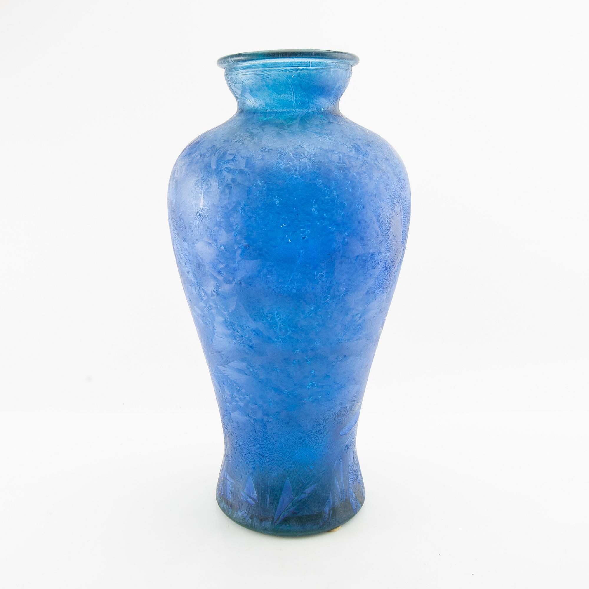 Vas 1900-talets andra hälft gjutet glas.