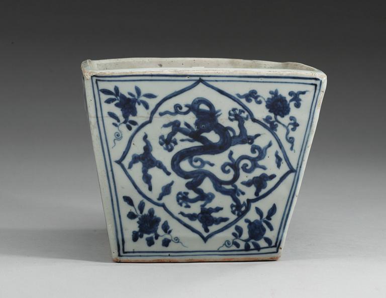 A blue and white cache-pot, Ming dynasty with Jiajing six character mark and period (1522-1566) .