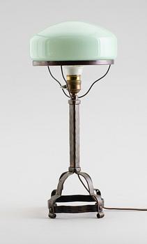 BORDSLAMPA, 1900-talets första hälft.