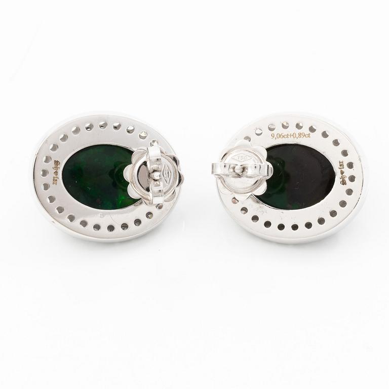 Earrings 18K white gold with opals and octagon-cut diamonds.