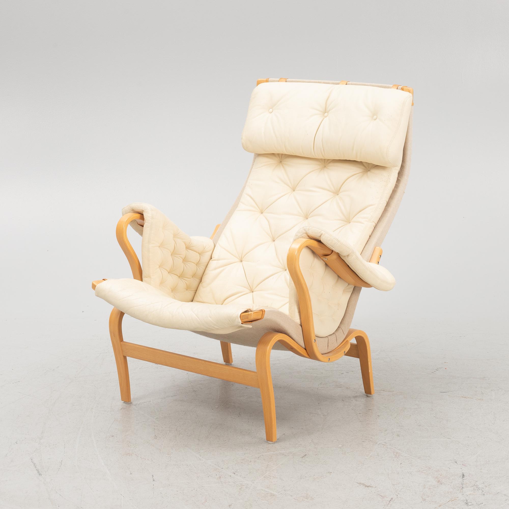 Bruno Mathsson, fåtölj, "Pernilla", DUX.