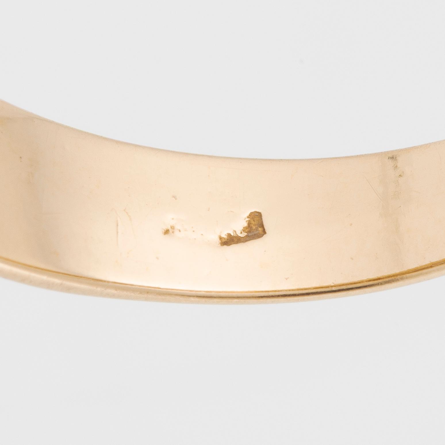 Ring, 18K guld med briljantslipade diamanter.