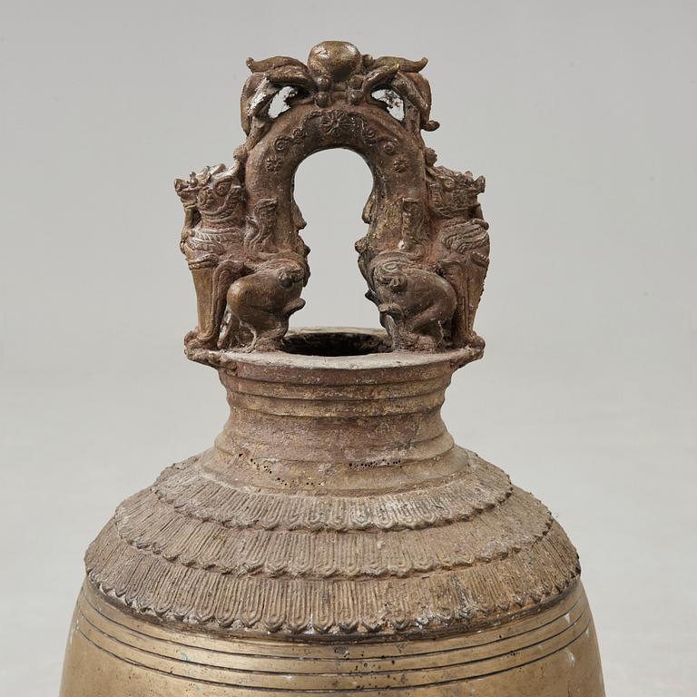 TEMPELKLOCKA, brons. Burma, 1800-tal.