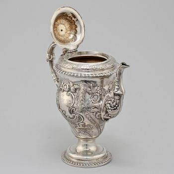 KANNA, silver, William Grundy, London, England, 1768. Vikt 1190 g.