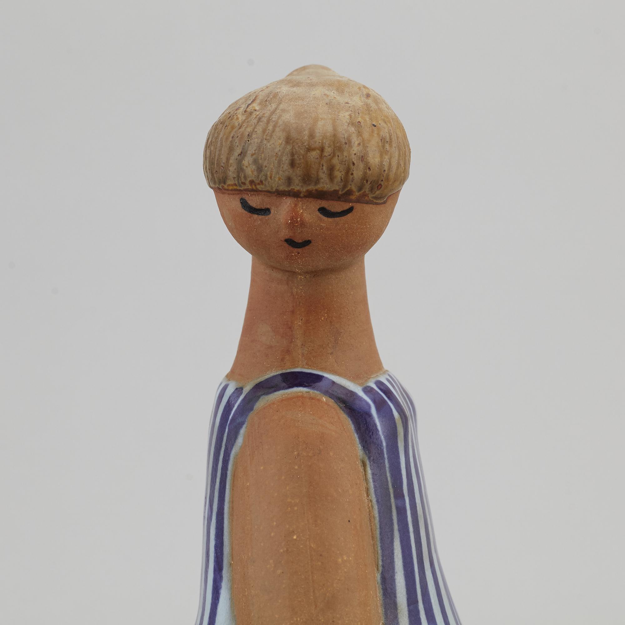LISA LARSON, figurin, stengods, "Dora", Gustavsberg.