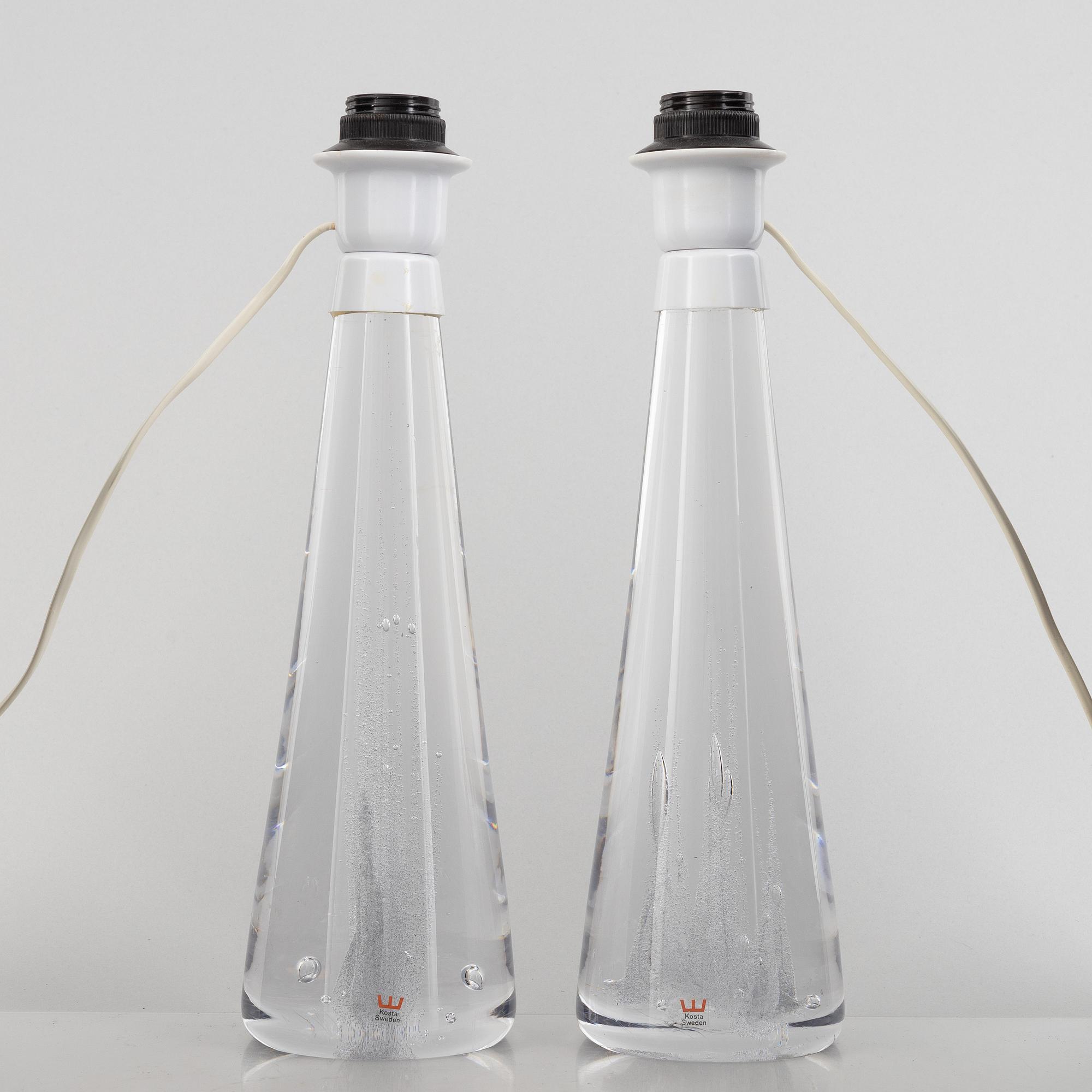 Vicke Lindstrand, bordslampor, ett par, Kosta.