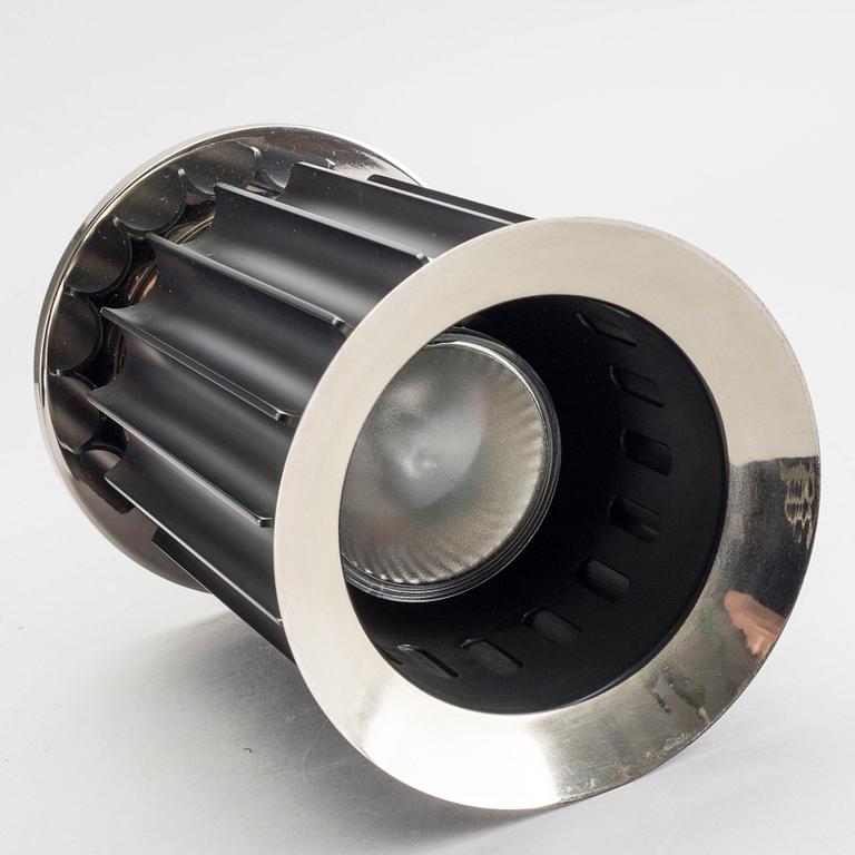 A TABLE LAMP "TACCIA DIMMER MUVIS" ACHILLE CASTIALIONI AND PIER GIACOMO, FLOS.