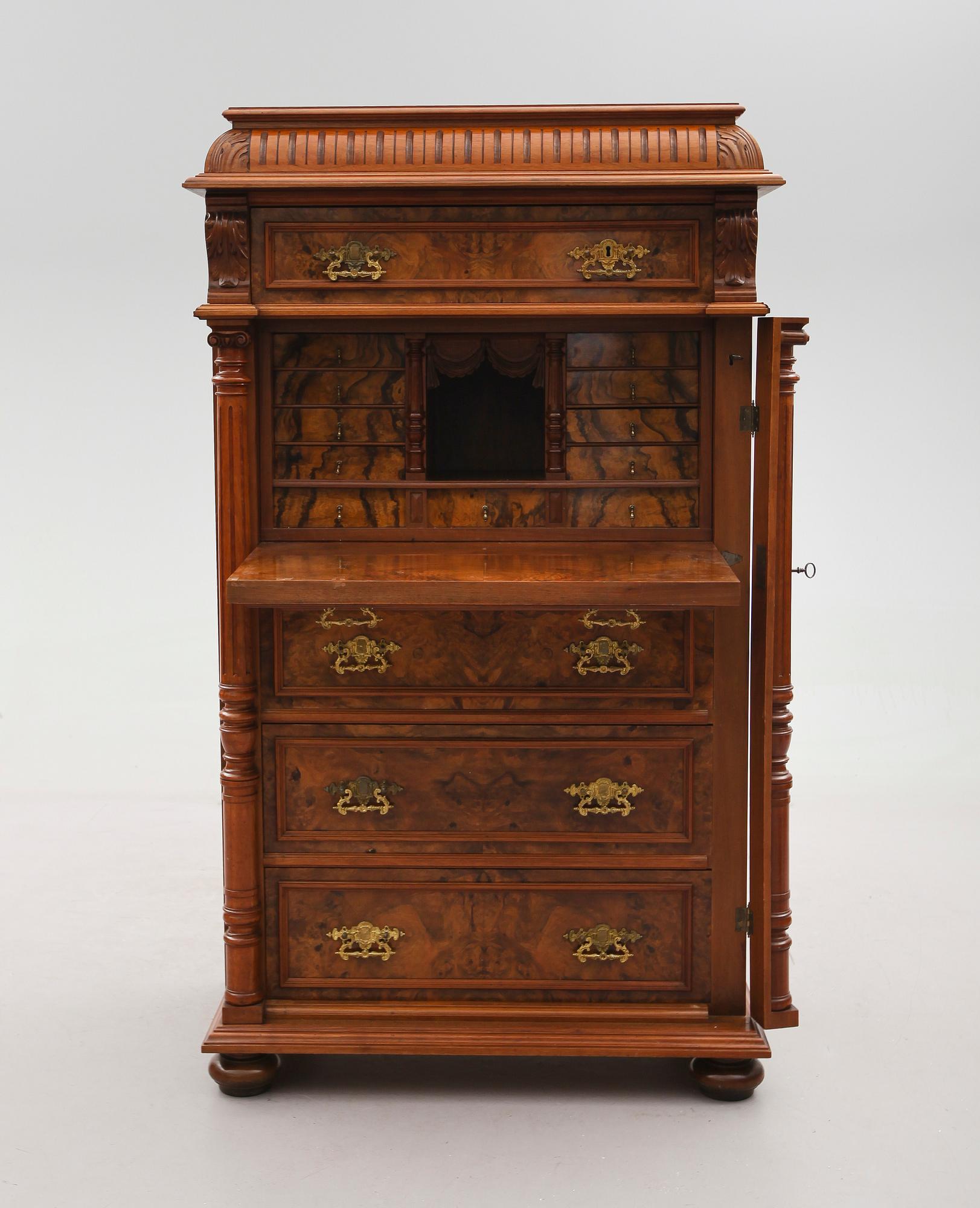CHIFFONJÉ, 1800-talets andra hälft.