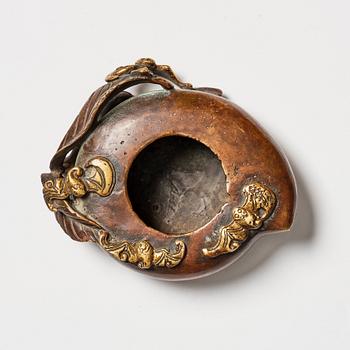 A Chinese peach shaped bronze brush washer, late Qing dynasty.