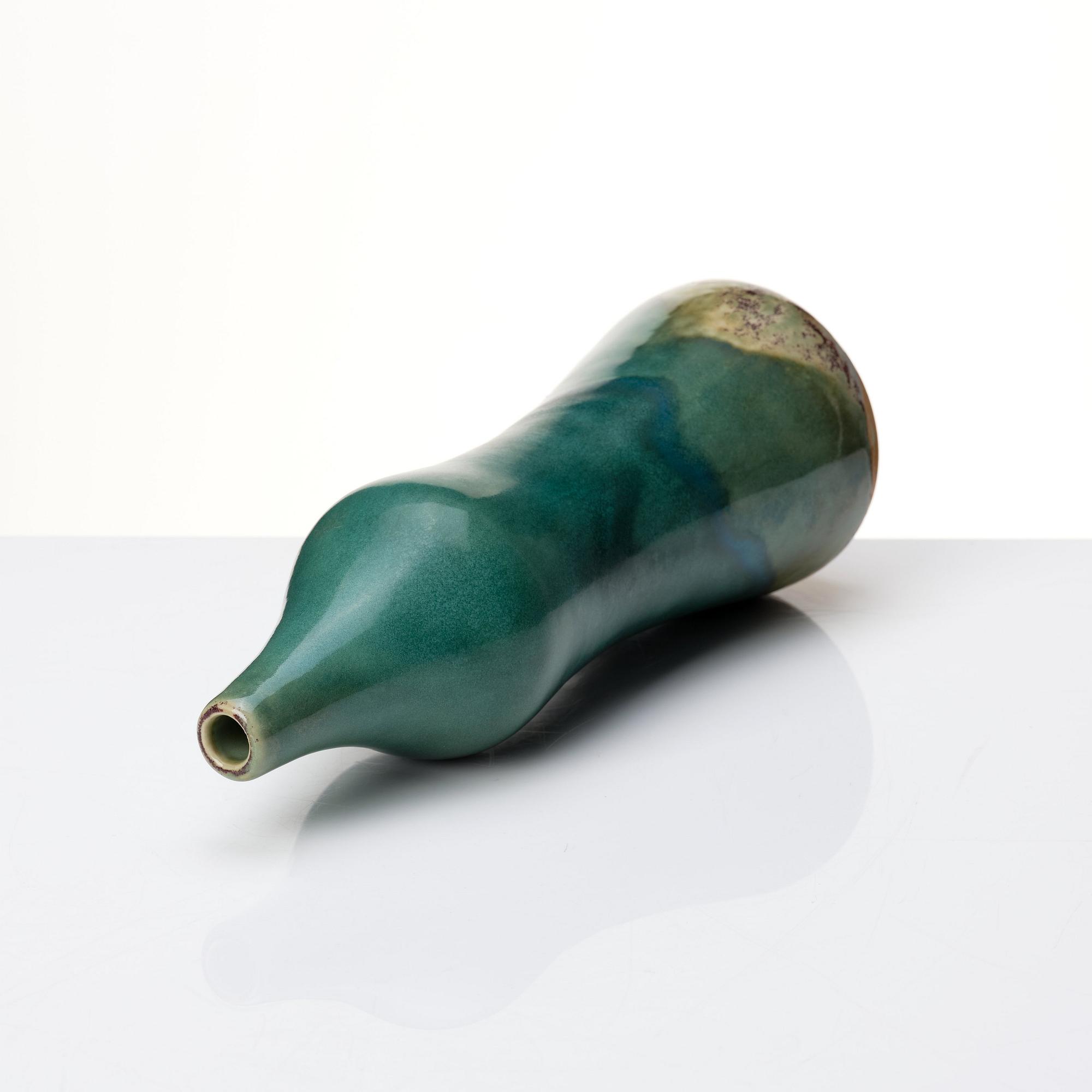 Toini Muona, a glazed ceramic vase, Arabia, Finland 1950s.