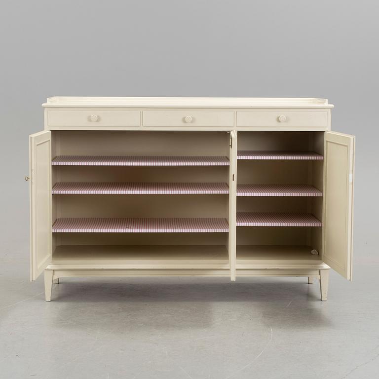 SKÄNK AV SVANTE SKOGH, 1900-talets mitt.