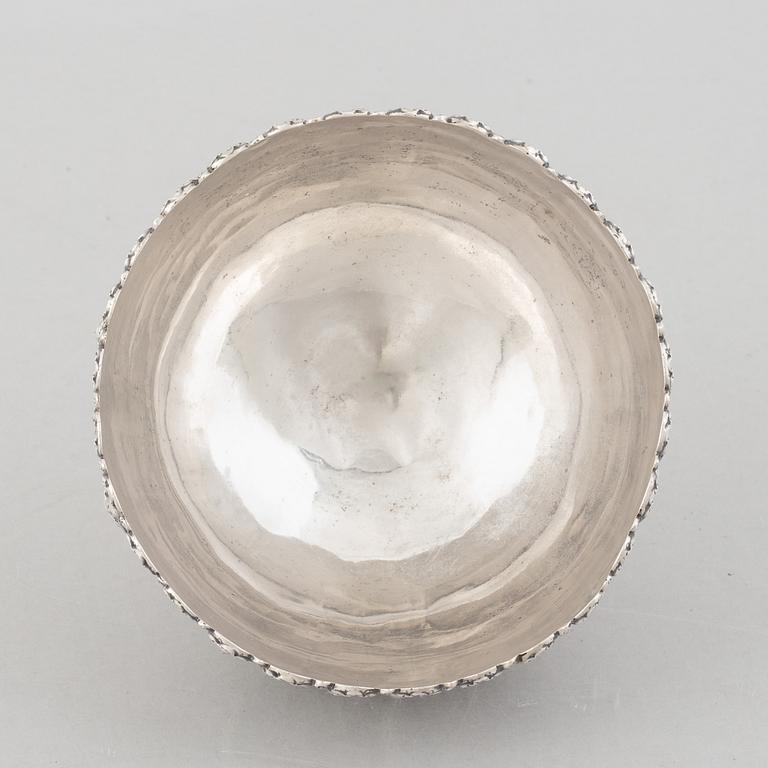 A silver bowl, from possibly India/ Sri Lanka, 20th century.