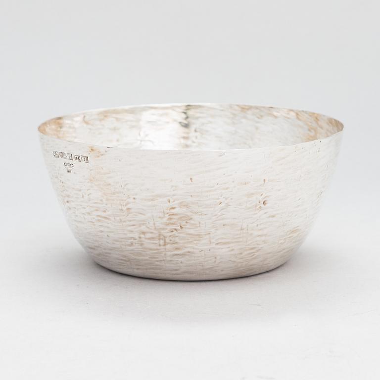 Tapio Wirkkala, skål, sterlingsilver, Kultakeskus, Tavastehus 1969.
