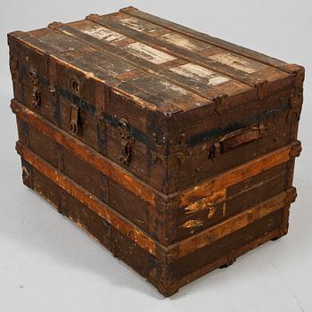 KOFFERT, 1900-talets första hälft.