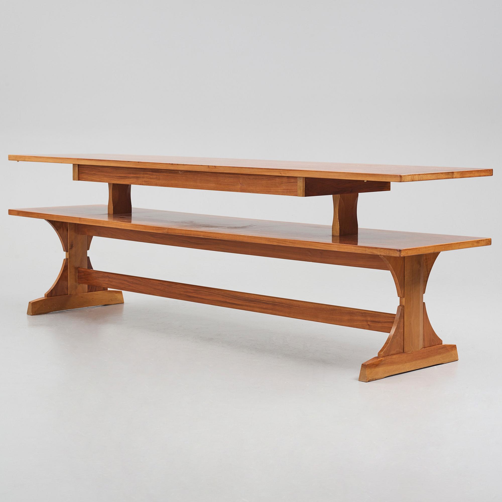 Josef Frank, biblioteksbord / sideboard, Firma Svenskt Tenn, modell 2226.