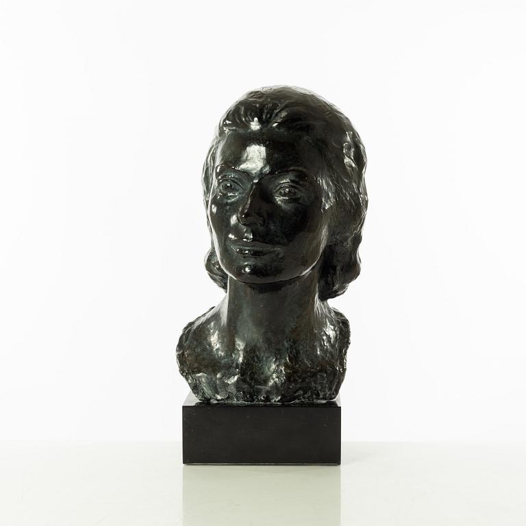 Gudmar Olovson, sculpture. Signed. Numbered. Foundry mark. Bronze, total height 45 cm, length 22 cm.