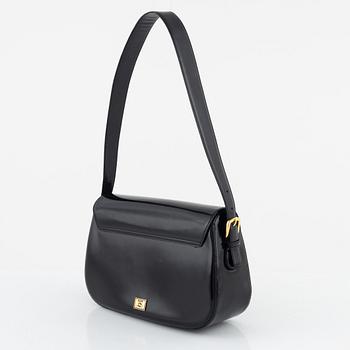Moschino, a handbag.