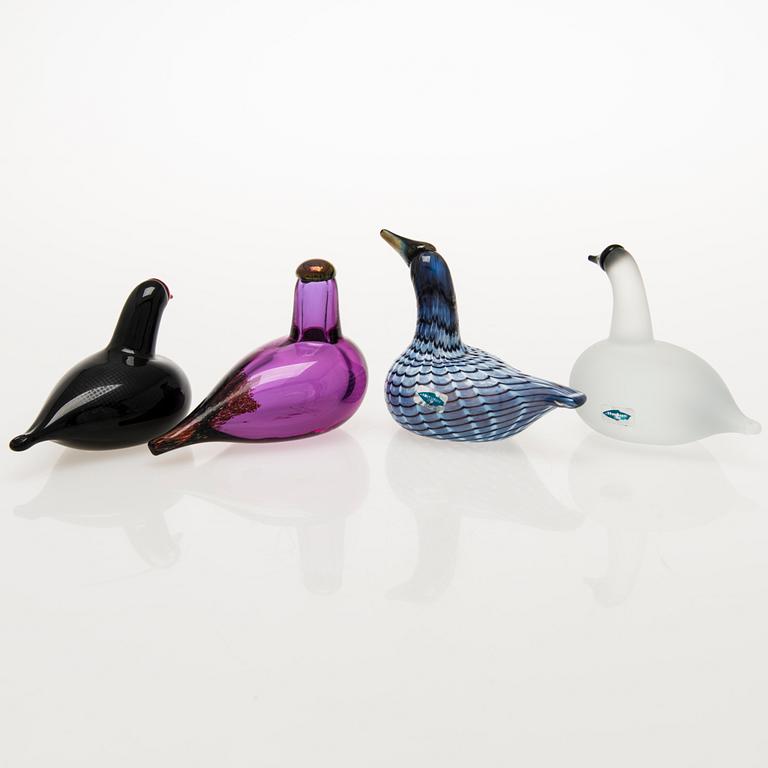 OIVA TOIKKA, a set of four glass birds signed O. Toikka Nuutajärvi.