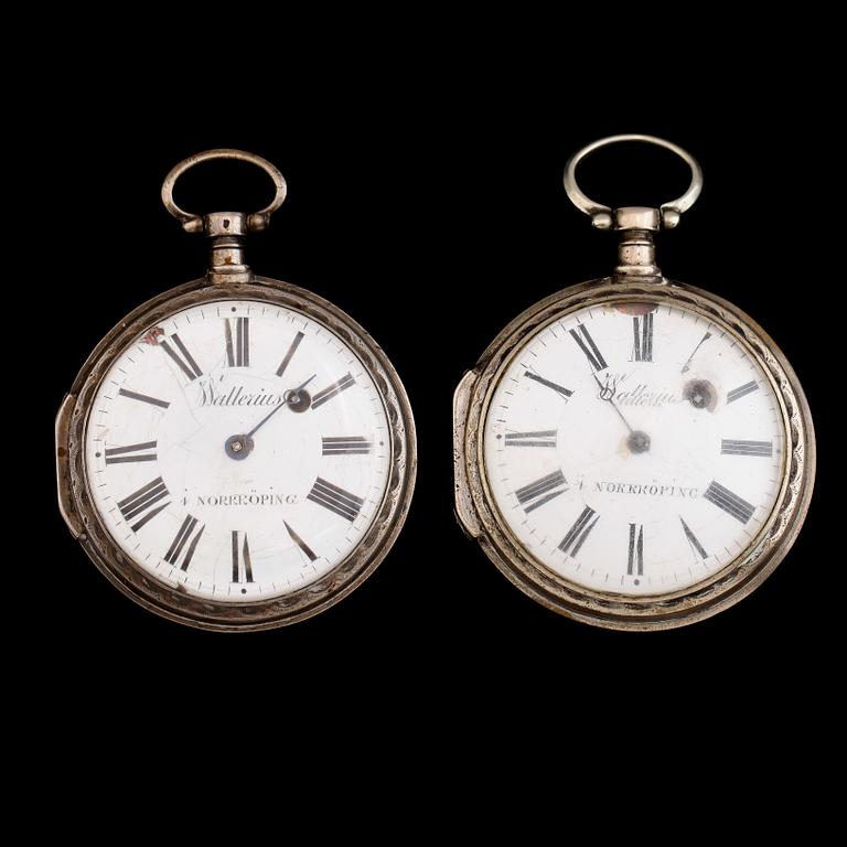 SPINDELUR, 2 st, pläter, märkta Wallerius i Norrköping, 1800-talets första hälft.