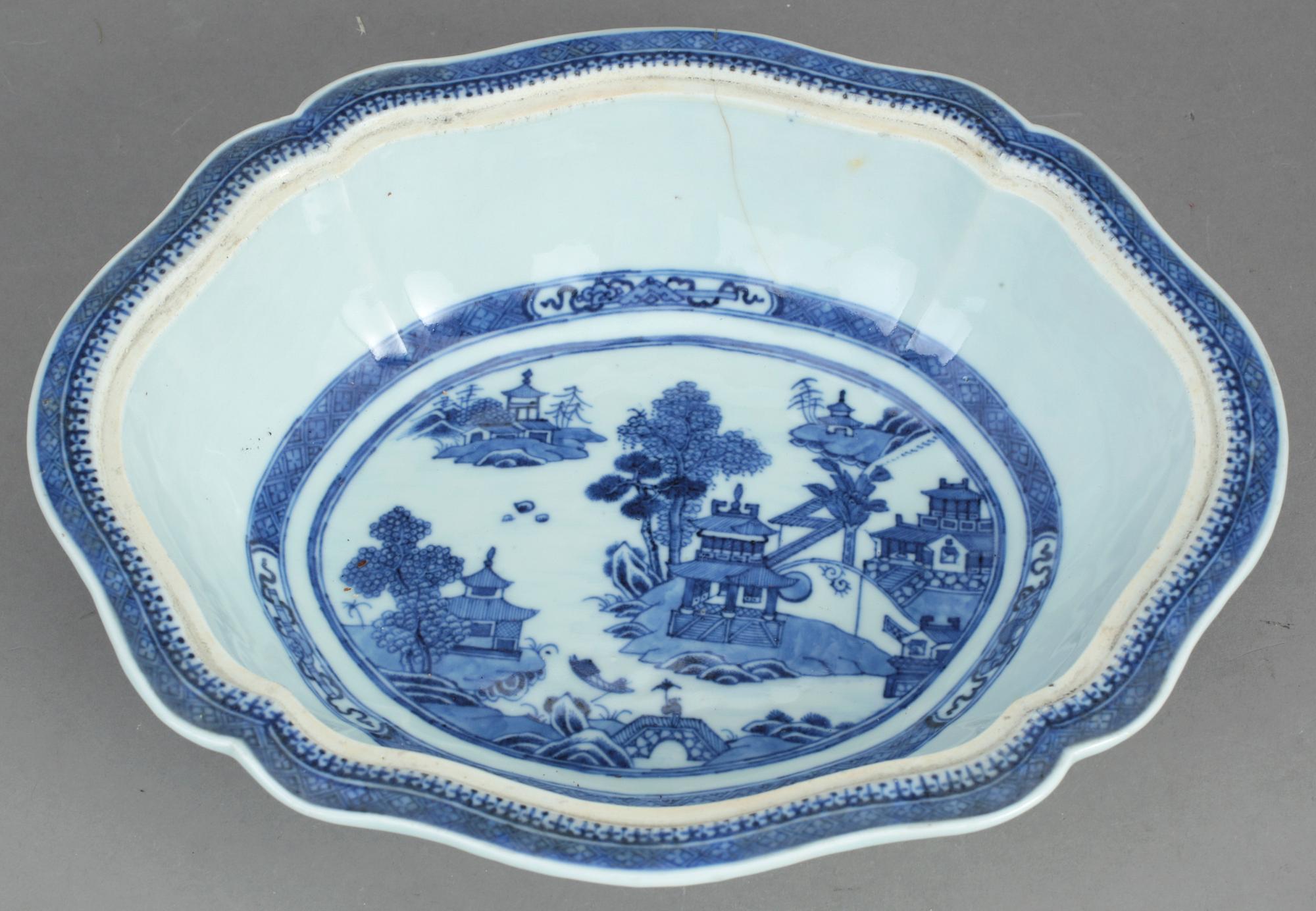 KAROTT med LOCK, porslin, Kina, Jiaqing 1796-1820.