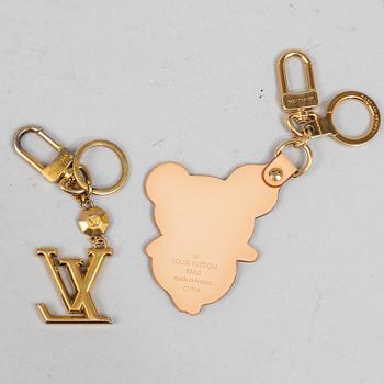 Louis Vuitton, nyckelringar/bag charms, 2 st, bl a Takashi Murakami "Panda".
