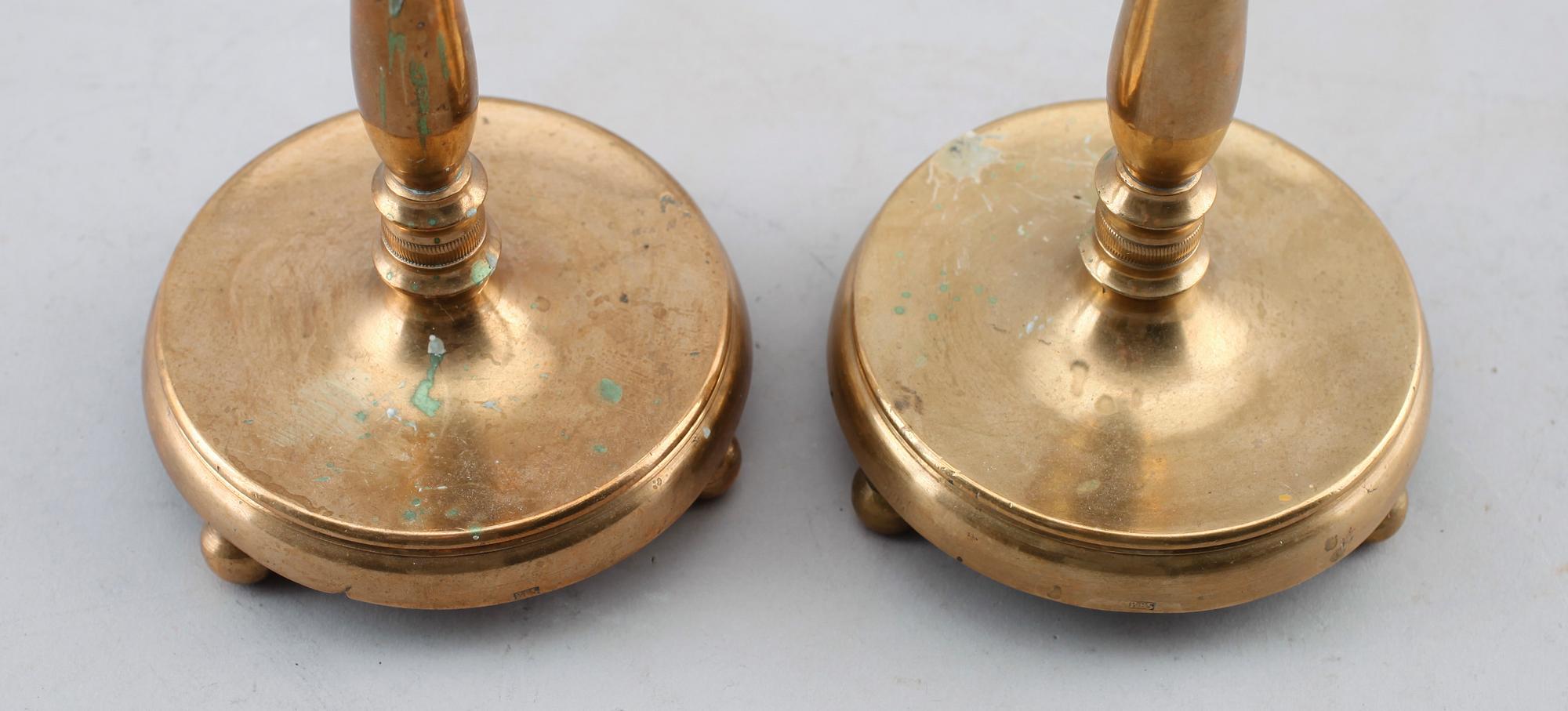 LJUSSTAKAR, 1 par, mässing, stämplade PPS, barock, 1700-tal.