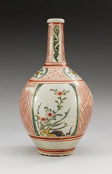 A Japanese vase, second half of 17th Century.