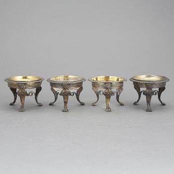 SALTKAR, 4 st, silver, empire, oidentifierad stämpel, troligen Tyskland, 1800-talets första hälft. Tot ca 393 gram.