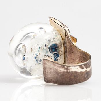 BJÖRN WECKSTRÖM, RING "Förstelnad sjö", sterling silver, akryl. Lapponia 1972.