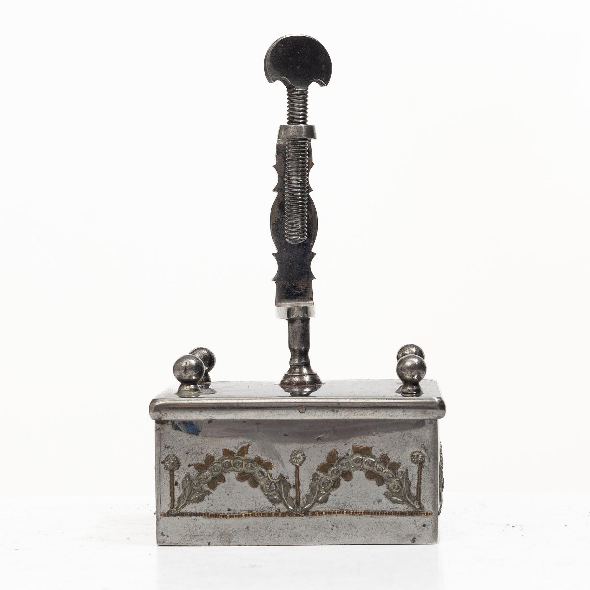 A Tula needle table clamp, Russia, ca 1800.