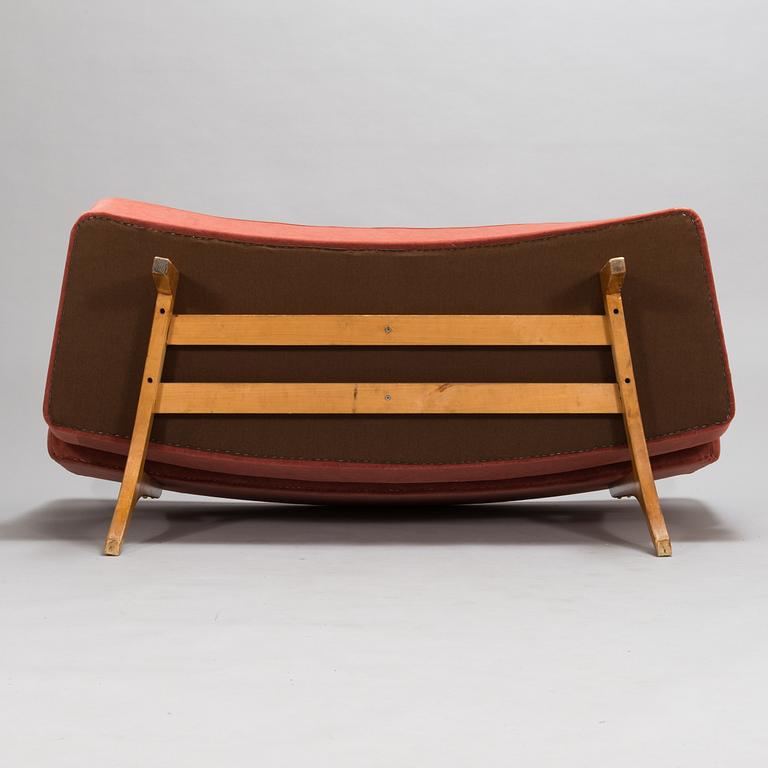 Oiva Parviainen, A 1950s sofa, 'Susanna' for Lahden Lepokalusto, Finland.