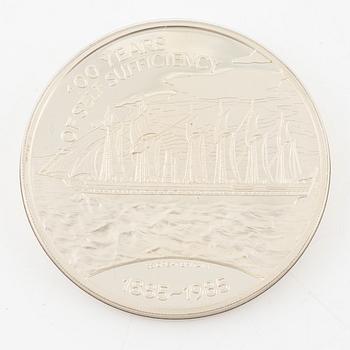Silver coin, Queen Elizabeth II, Falkland Islands, 25 pounds, 100 years of self-sufficiency, 1985.