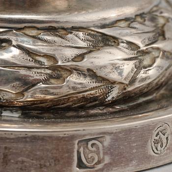 SOCKERRUSKA, silver, gustaviansk stil, utländska stämplar, sent 1800-tal. Vikt 250 g.