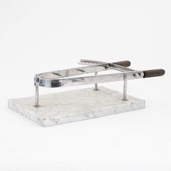 A steak holder, second half of the 20th Century.