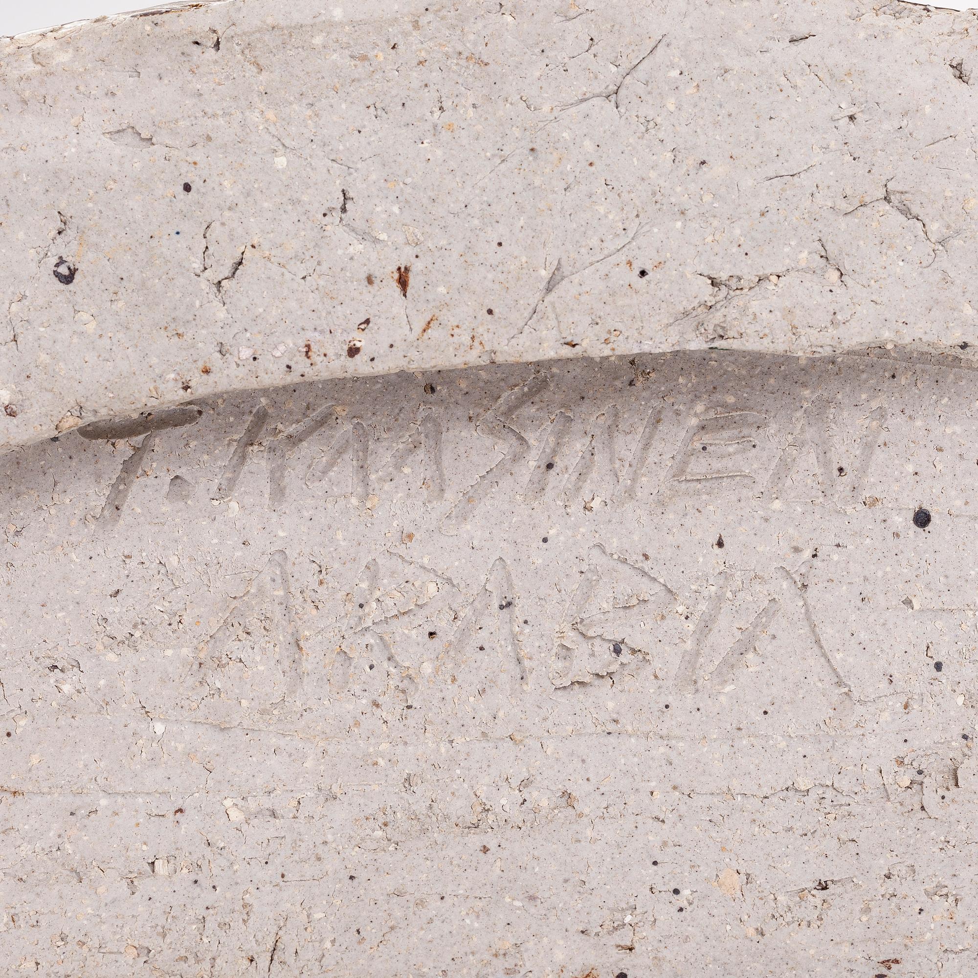 TAISTO KAASINEN, relief, stengods, signerad T. Kaasinen Arabia.