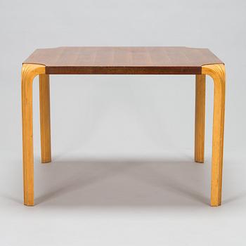 Alvar Aalto, sohvapöytä, MX800 A  O.Y. Huonekalu- ja Rakennustyötehdas A.B. 1950-luku.