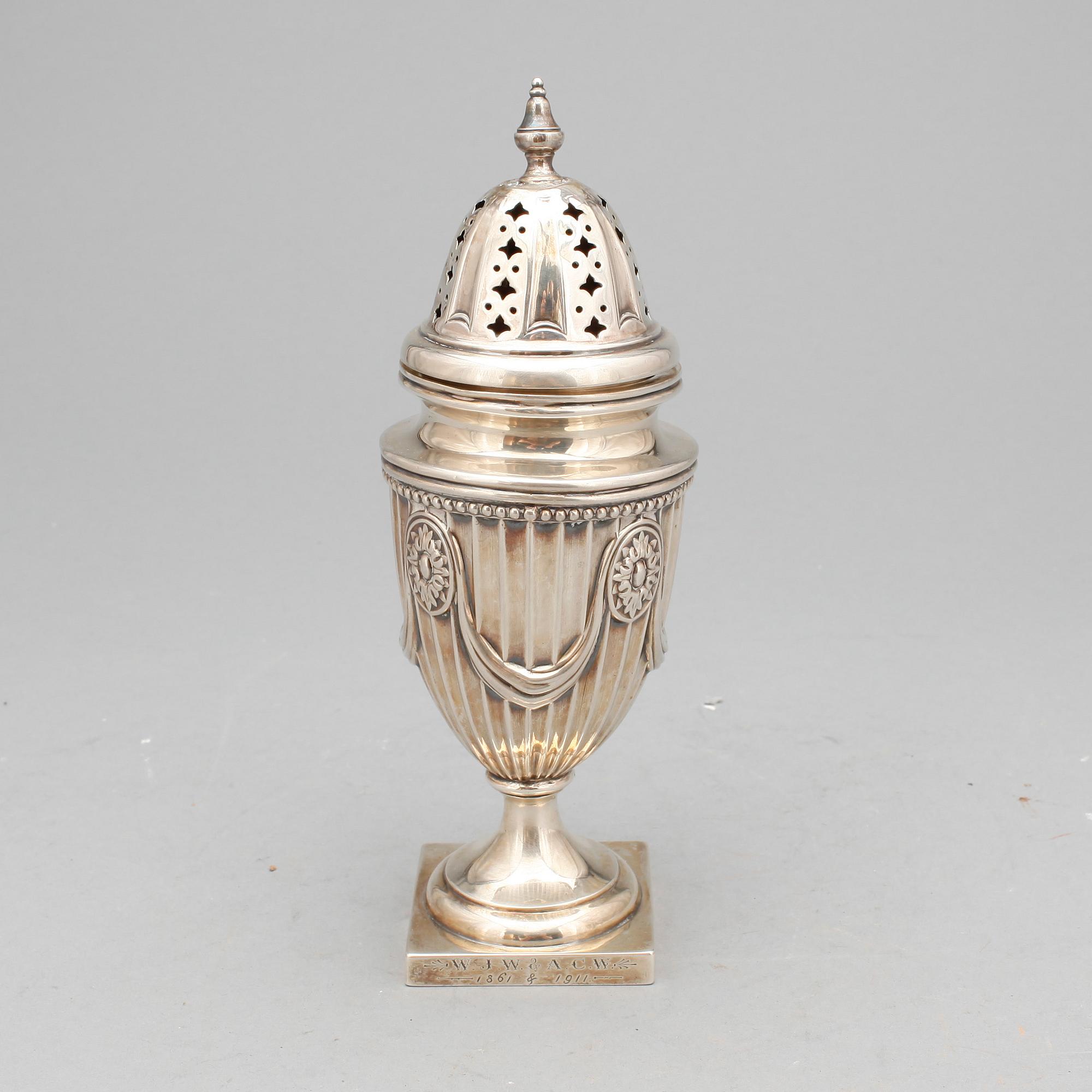 SOCKERRUSKA, silver, KE&CO LD, London, 1924. Vikt ca 204g.