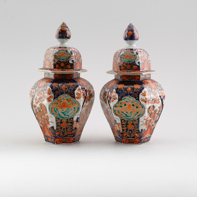 LOCKURNOR, 1 par, porslin, Japan, Imari, 1800-/1900-tal.