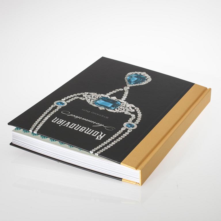 STEFANO PAPI "Romanovien koruaarteet" Tammi, tryckt i Kina 2010, numrerat ex. 1017/1950.