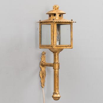 A wall lamp, late 20th century.