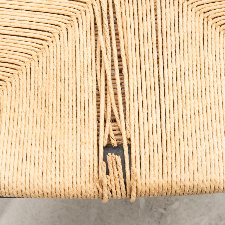 Hans J. Wegner, stolar, 6 st, "Y-stolen" modell CH-24, Carl Hansen & Søn, Danmark. 2000-tal.