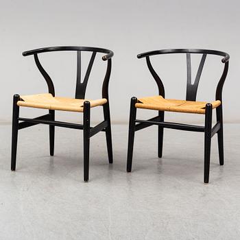 HANS J WEGNER, stolar, ett par, "Y'stolen", Carl Hansen & Son, modellen formgiven 1950.