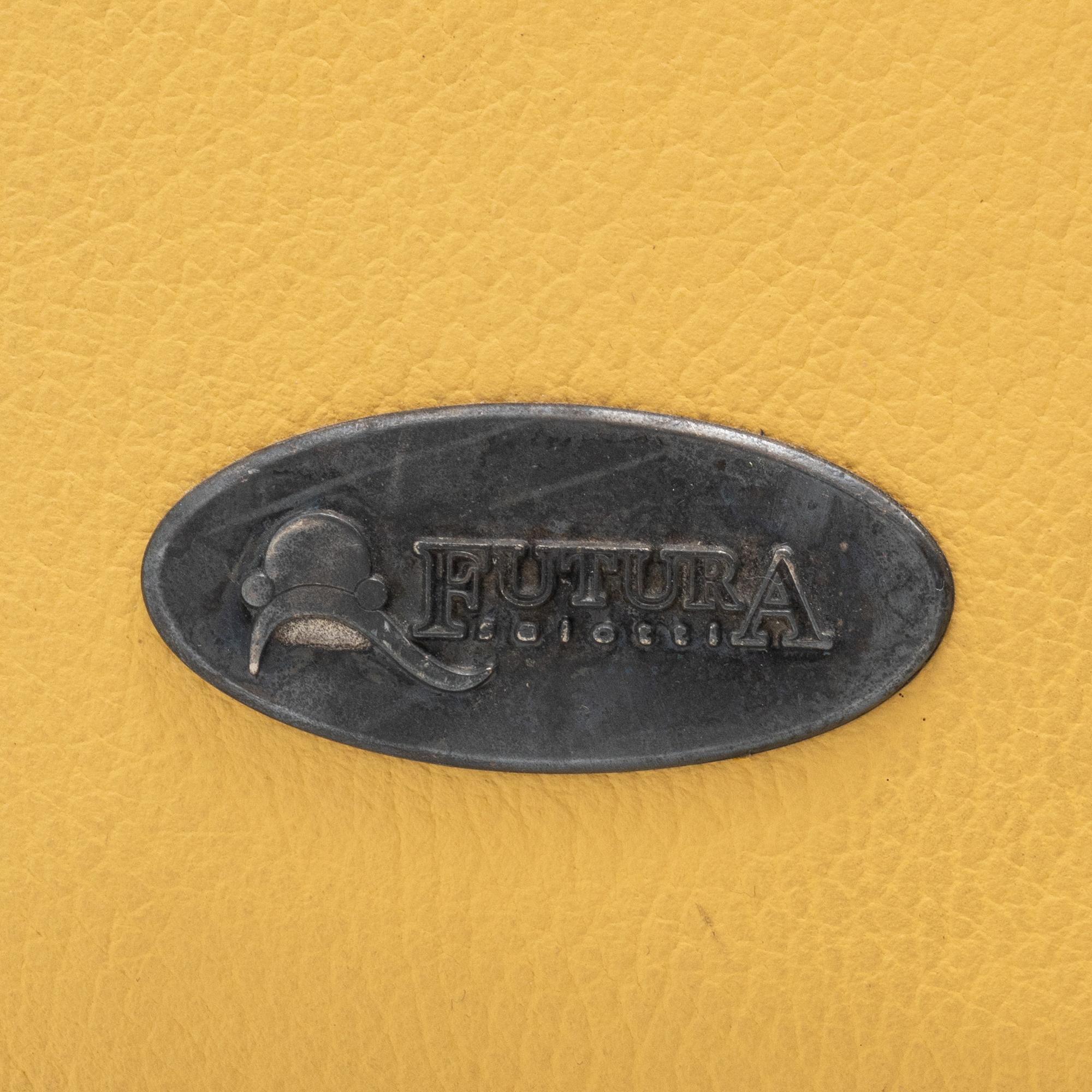 A sofa, Futura, later part of the 20th Century.