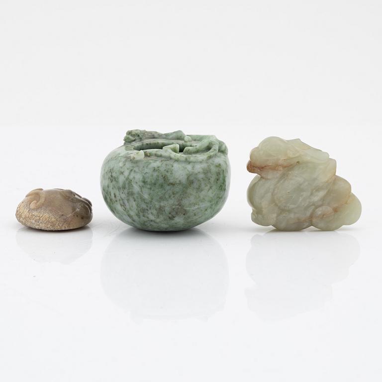 A group of three Chinese nephrite objects and a green stone brush washer, China, 19th/20th Century.