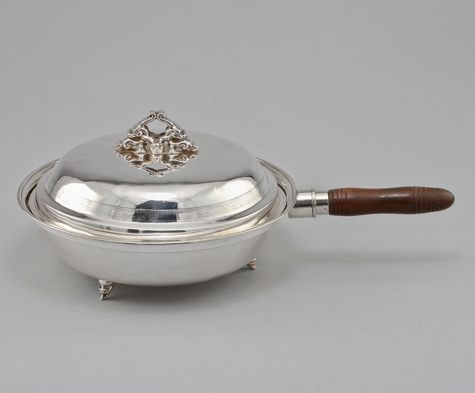 LOCKKAROTT, silver, 1900-tal. Vikt 1900 g.