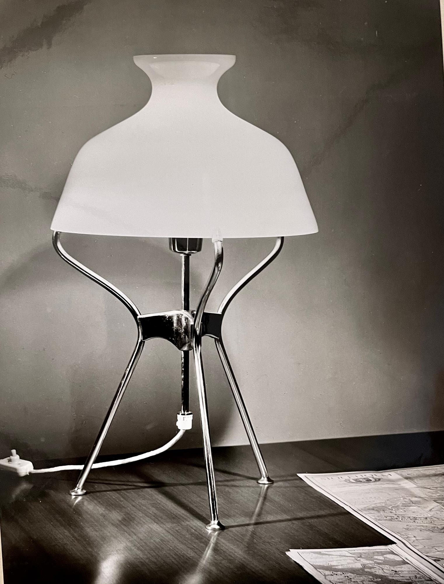 Bertil Brisborg, & Torsten Claeson (1893-1978), a table lamp, model, Triva "532-018", Nordiska Kompaniet, 1950s.
