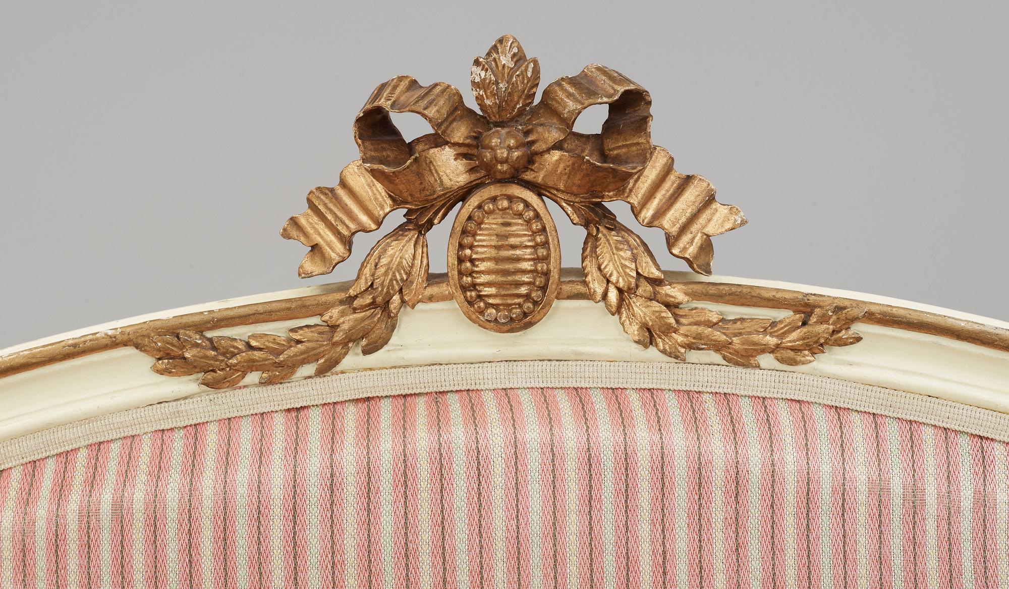 BADKARSSOFFA, gustaviansk stil, 1900-talets första hälft.